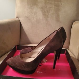 vince camuto pumps